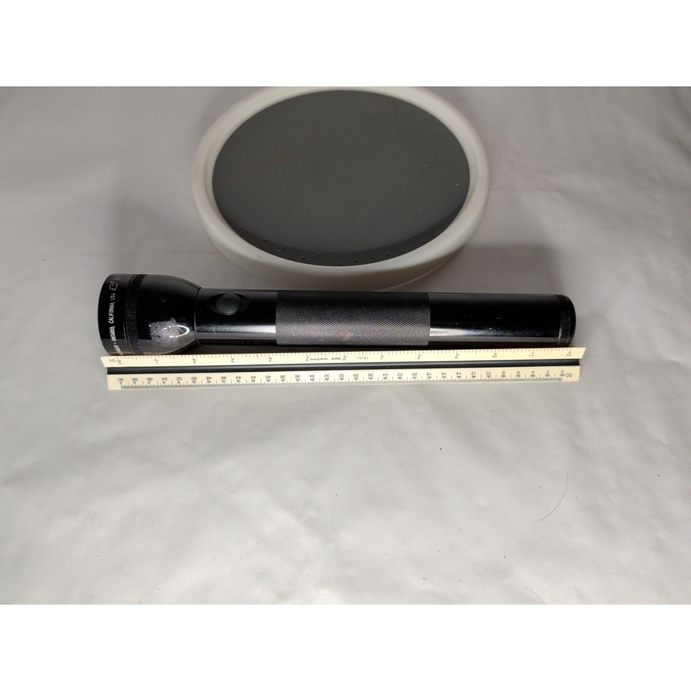 Vintage MAG-LITE LARGE 3 D Cell MAGLITE 12" Black Flashlight TESTED WORKING